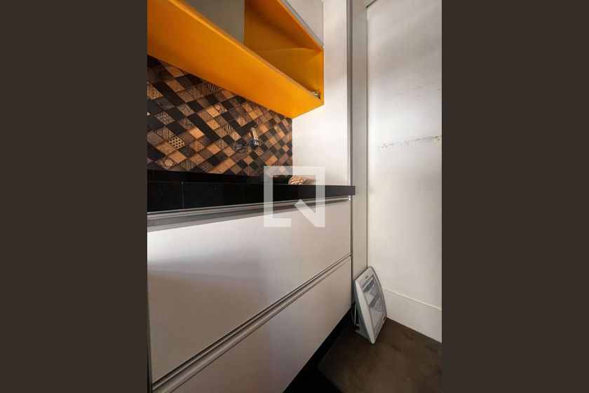 Apartamento à Venda - Cambuí, 2 Quartos,  140 m2 em , Campinas - sp | SoloBR