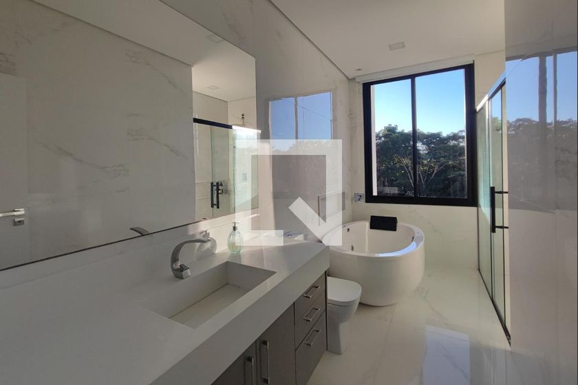 Casa à Venda - Swiss Park, 4 Quartos,  340 m2 em , Campinas - sp | SoloBR