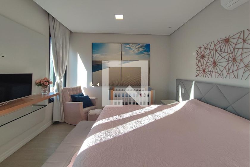 Casa à Venda - Swiss Park, 4 Quartos,  340 m2 em , Campinas - sp | SoloBR