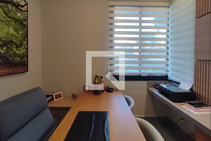 Casa à Venda - Swiss Park, 4 Quartos,  340 m2 em , Campinas - sp | SoloBR