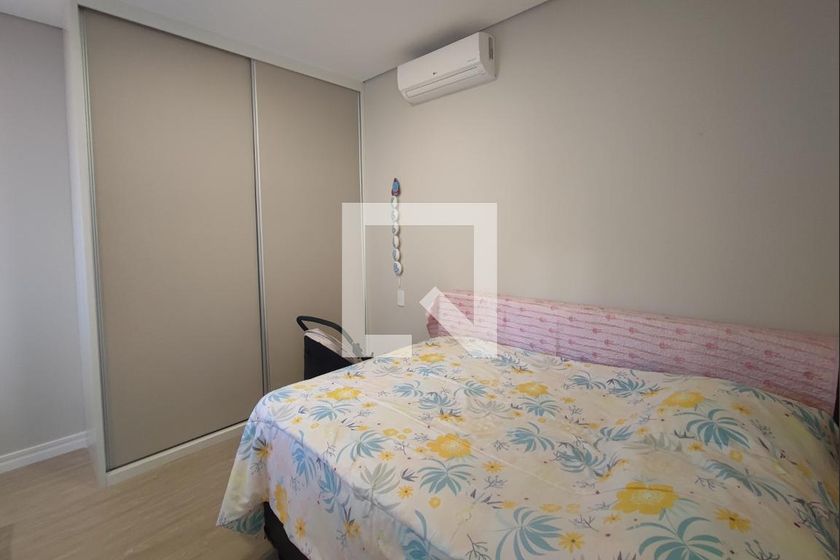 Casa à Venda - Swiss Park, 4 Quartos,  340 m2 em , Campinas - sp | SoloBR