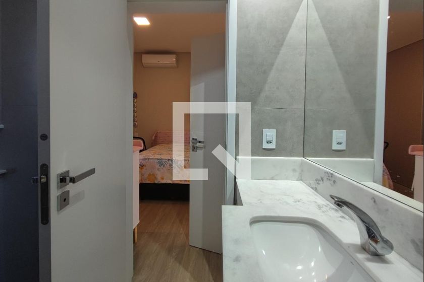 Casa à Venda - Swiss Park, 4 Quartos,  340 m2 em , Campinas - sp | SoloBR
