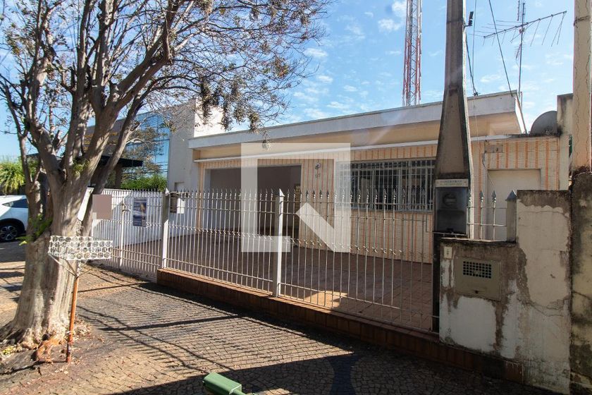 Casa à Venda - Barão Geraldo - Centro, 3 Quartos,  170 m2 em , Campinas - sp | SoloBR