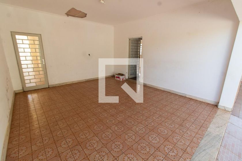 Casa à Venda - Barão Geraldo - Centro, 3 Quartos,  170 m2 em , Campinas - sp | SoloBR