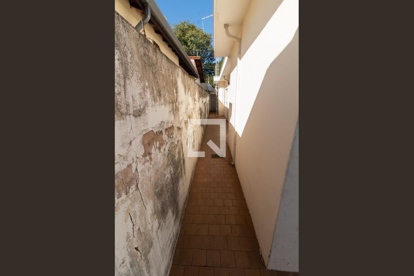 Casa à Venda - Barão Geraldo - Centro, 3 Quartos,  170 m2 em , Campinas - sp | SoloBR