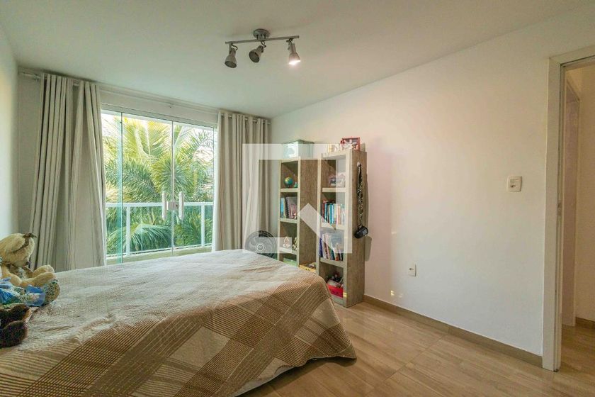Casa, 4 quartos, 270 m² - Foto 25