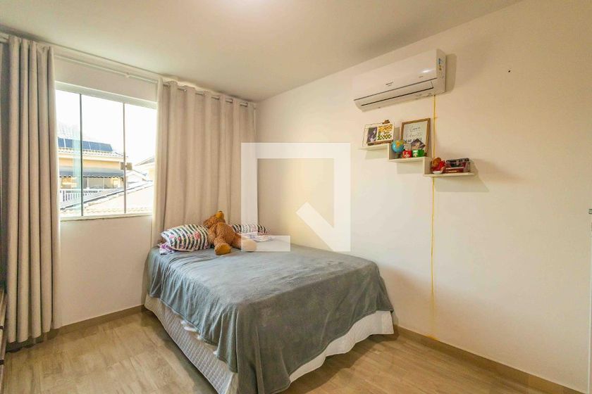 Casa, 4 quartos, 270 m² - Foto 29