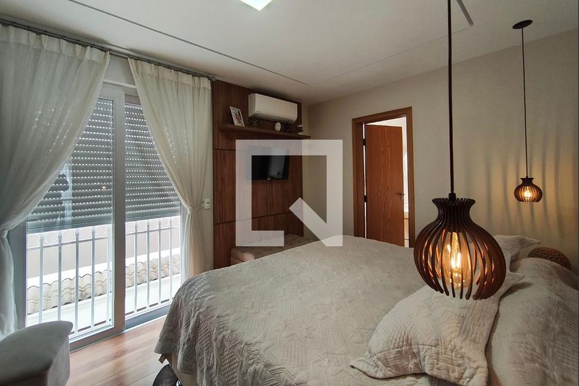 Casa à Venda - Swiss Park, 4 Quartos,  384 m2 em , Campinas - sp | SoloBR