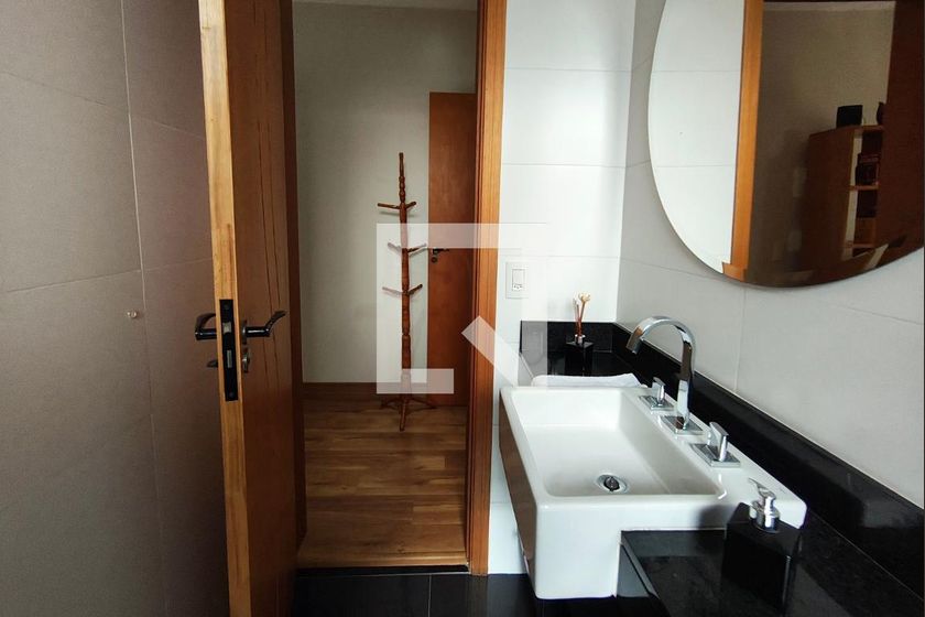 Casa à Venda - Swiss Park, 4 Quartos,  384 m2 em , Campinas - sp | SoloBR