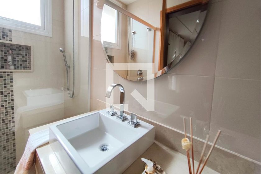Casa à Venda - Swiss Park, 4 Quartos,  384 m2 em , Campinas - sp | SoloBR