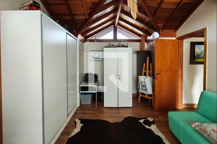 Casa à Venda - Swiss Park, 4 Quartos,  384 m2 em , Campinas - sp | SoloBR