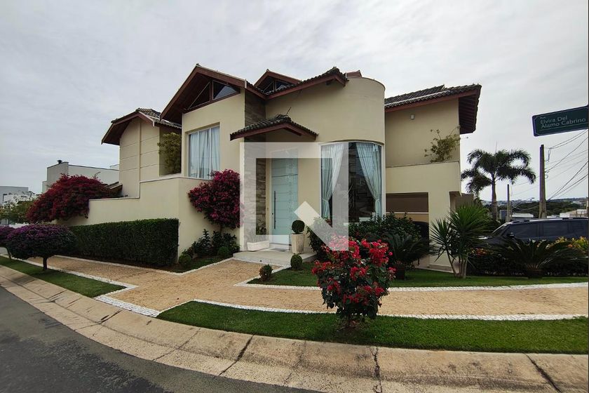 Casa à Venda - Swiss Park, 4 Quartos,  384 m2 em , Campinas - sp | SoloBR