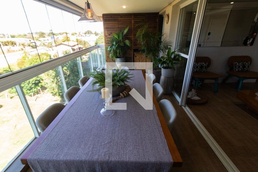 Apartamento à Venda - Lot. Alphaville Campinas, 4 Quartos,  137 m2 em , Campinas - sp | SoloBR