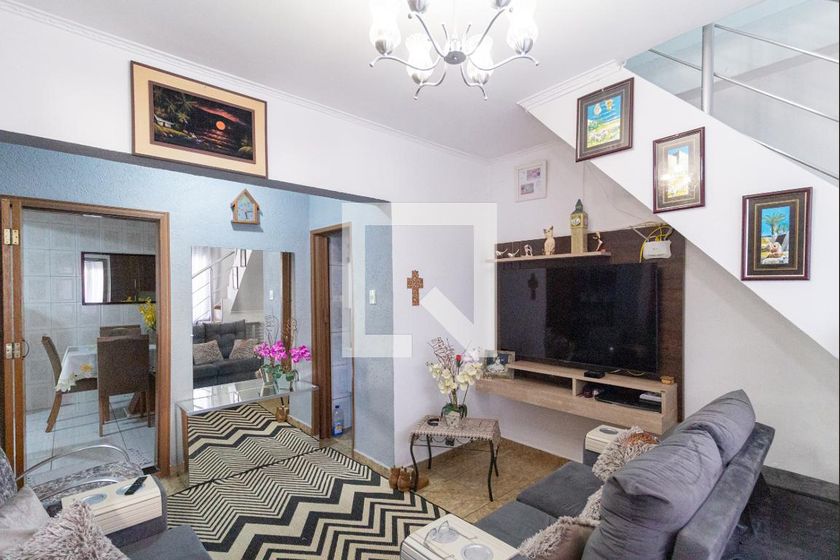 Casa, 2 quartos, 210 m² - Foto 1