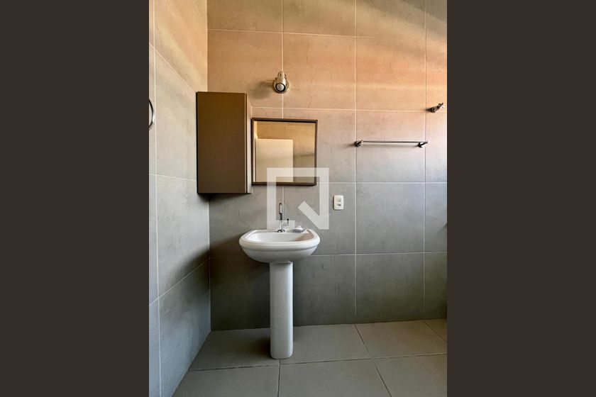 Casa à Venda - Taquaral, 4 Quartos,  247 m2 em , Campinas - sp | SoloBR