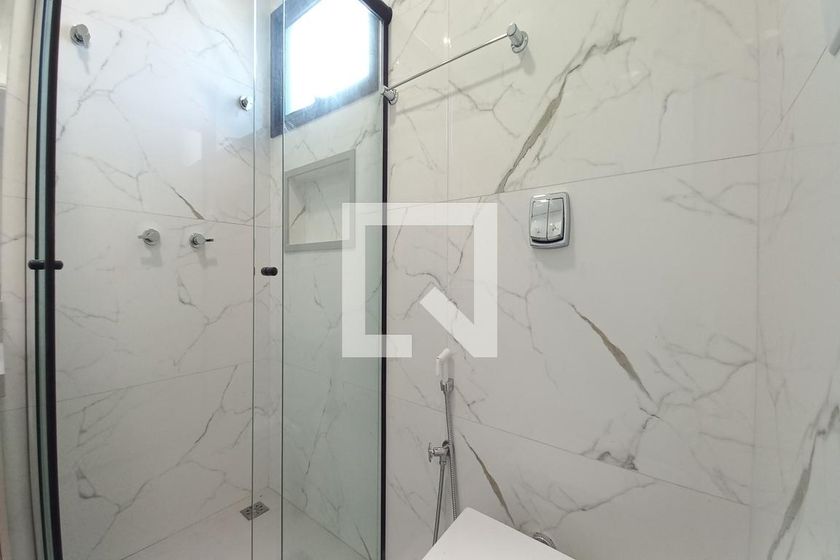Casa à Venda - Swiss Park, 4 Quartos,  300 m2 em , Campinas - sp | SoloBR
