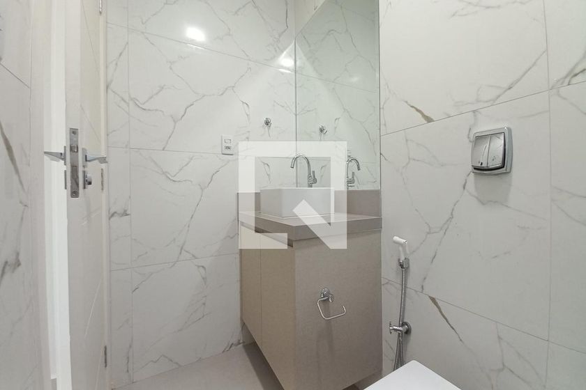 Casa à Venda - Swiss Park, 4 Quartos,  300 m2 em , Campinas - sp | SoloBR