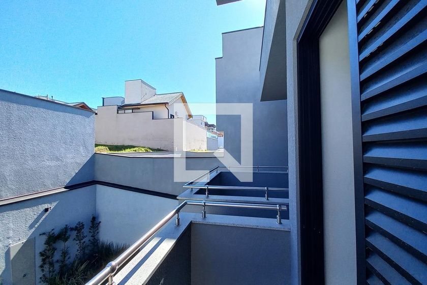 Casa à Venda - Swiss Park, 4 Quartos,  300 m2 em , Campinas - sp | SoloBR