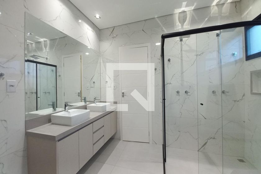 Casa à Venda - Swiss Park, 4 Quartos,  300 m2 em , Campinas - sp | SoloBR