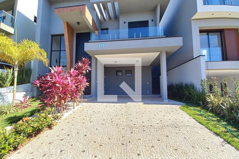 Casa à Venda - Swiss Park, 4 Quartos,  300 m2 em , Campinas - sp | SoloBR