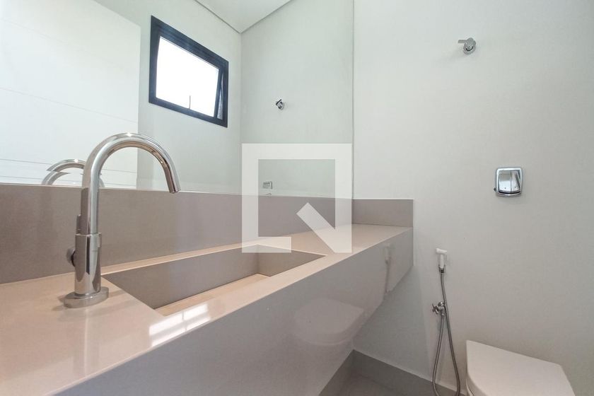 Casa à Venda - Swiss Park, 4 Quartos,  300 m2 em , Campinas - sp | SoloBR
