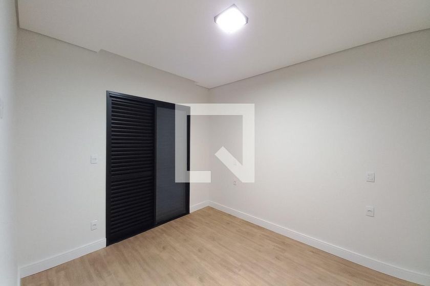 Casa à Venda - Swiss Park, 4 Quartos,  300 m2 em , Campinas - sp | SoloBR