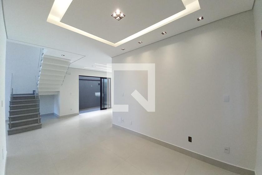 Casa à Venda - Swiss Park, 4 Quartos,  300 m2 em , Campinas - sp | SoloBR