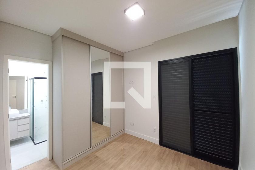 Casa à Venda - Swiss Park, 4 Quartos,  300 m2 em , Campinas - sp | SoloBR