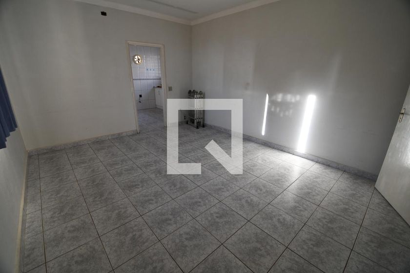 Casa à Venda - Guanabara, 3 Quartos,  241 m2 em , Campinas - sp | SoloBR