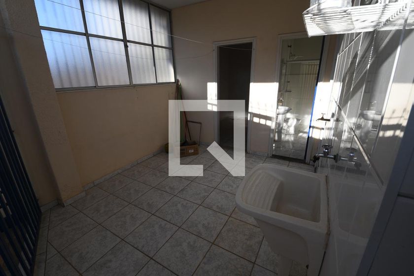 Casa à Venda - Guanabara, 3 Quartos,  241 m2 em , Campinas - sp | SoloBR