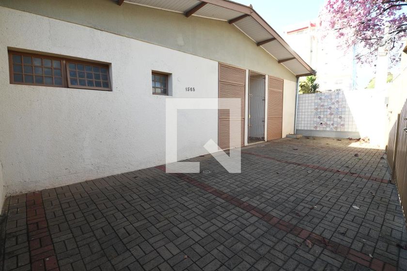 Casa à Venda - Guanabara, 3 Quartos,  241 m2 em , Campinas - sp | SoloBR