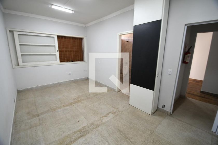 Casa à Venda - Guanabara, 3 Quartos,  241 m2 em , Campinas - sp | SoloBR
