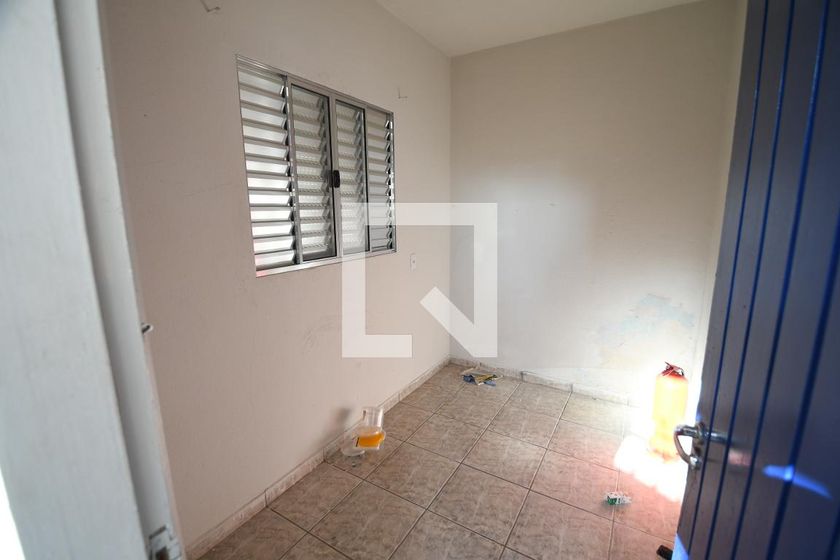 Casa à Venda - Guanabara, 3 Quartos,  241 m2 em , Campinas - sp | SoloBR