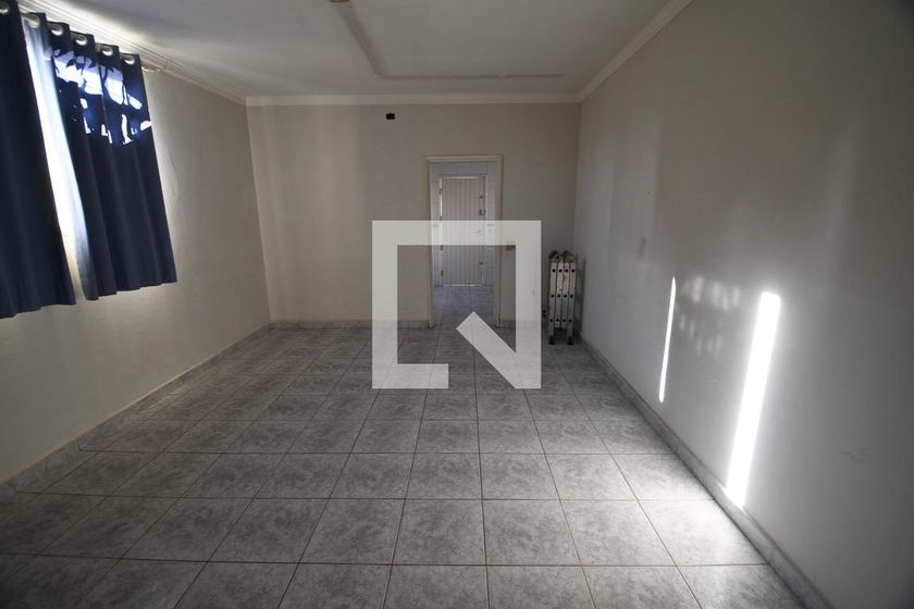 Casa à Venda - Guanabara, 3 Quartos,  241 m2 em , Campinas - sp | SoloBR