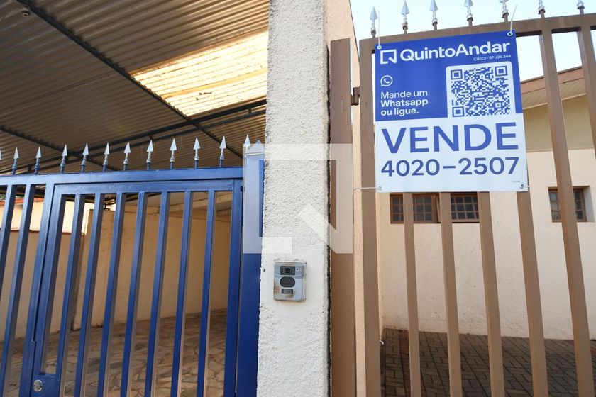 Casa à Venda - Guanabara, 3 Quartos,  241 m2 em , Campinas - sp | SoloBR