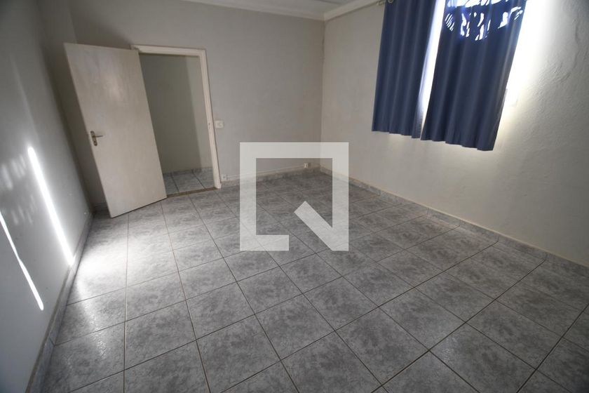 Casa à Venda - Guanabara, 3 Quartos,  241 m2 em , Campinas - sp | SoloBR