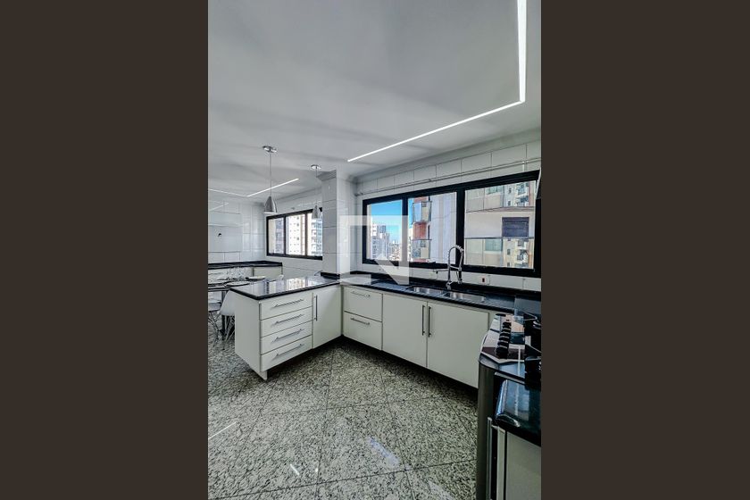 Apartamento, 3 quartos, 220 m² - Foto 117