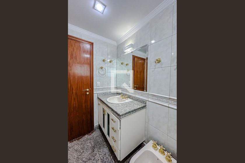 Apartamento, 3 quartos, 220 m² - Foto 99
