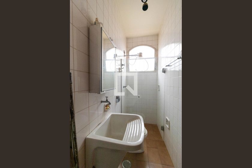Casa à Venda - Nova Campinas, 3 Quartos,  695 m2 em , Campinas - sp | SoloBR