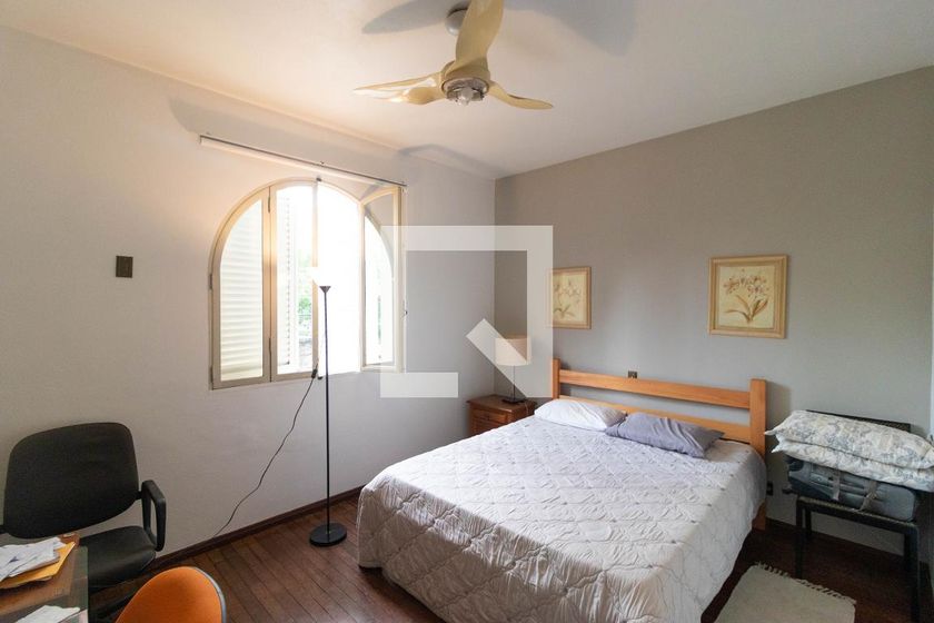 Casa à Venda - Nova Campinas, 3 Quartos,  695 m2 em , Campinas - sp | SoloBR