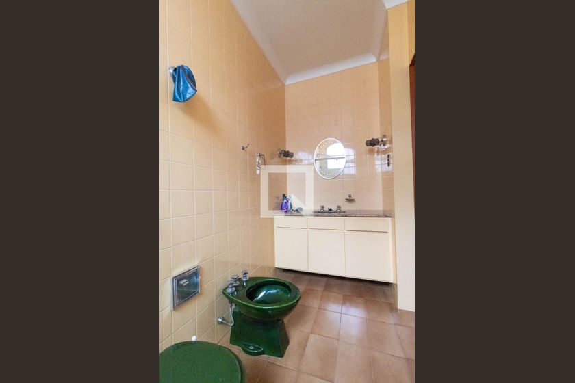 Casa à Venda - Nova Campinas, 3 Quartos,  695 m2 em , Campinas - sp | SoloBR