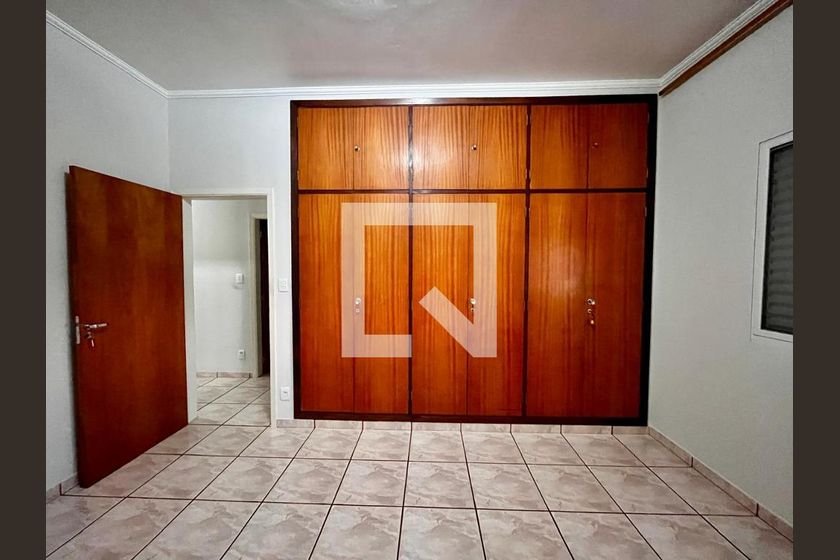 Casa à Venda - Taquaral, 4 Quartos,  320 m2 em , Campinas - sp | SoloBR