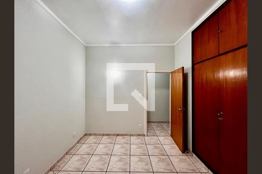 Casa à Venda - Taquaral, 4 Quartos,  320 m2 em , Campinas - sp | SoloBR