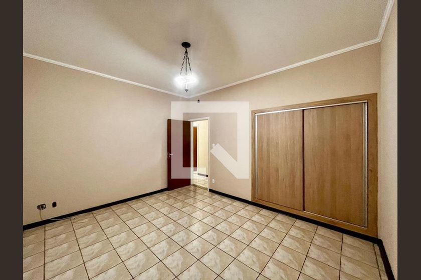 Casa à Venda - Taquaral, 4 Quartos,  320 m2 em , Campinas - sp | SoloBR