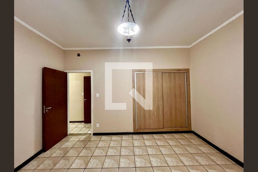 Casa à Venda - Taquaral, 4 Quartos,  320 m2 em , Campinas - sp | SoloBR