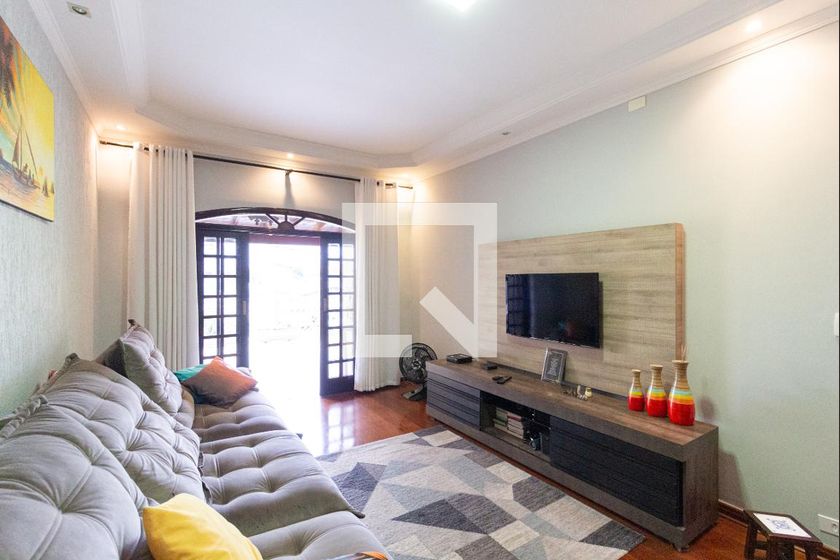 Casa, 3 quartos, 237 m² - Foto 1