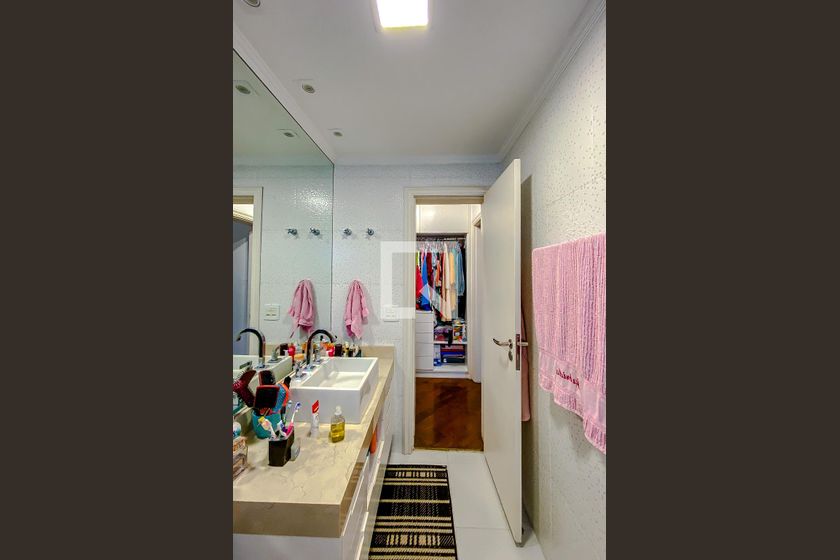 Apartamento, 3 quartos, 223 m² - Foto 99