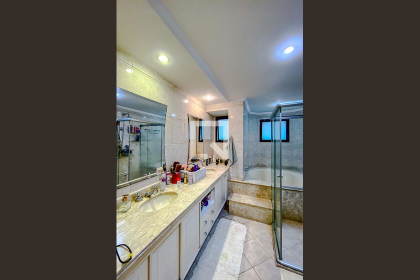 Apartamento, 3 quartos, 223 m² - Foto 131