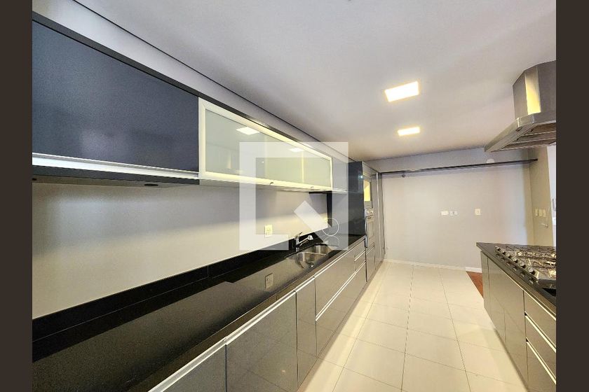 Apartamento, 3 quartos, 240 m² - Foto 121