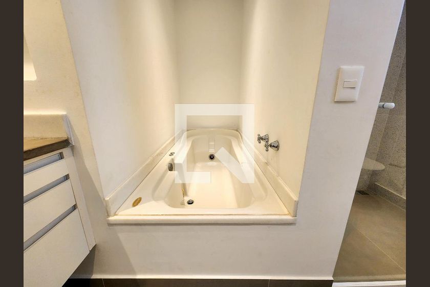 Apartamento, 3 quartos, 240 m² - Foto 99